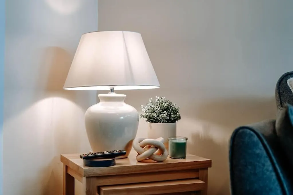 Newly Refurbished 3 Bedroom Townhouse Free Parking ハロゲート